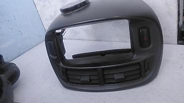 estima: Сenter console Toyota 2002 г., Б/у, Оригинал, Япония — 1
