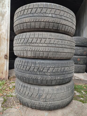 Шины: Шины 215 / 60 / R 16, Зима, Б/у, Комплект, Легковые, Япония, Bridgestone