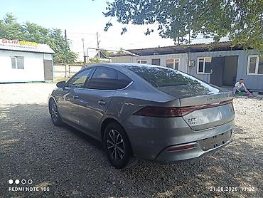 android avto: BYD Qin: 2023 г., 1.5 л, Автомат, Гибрид, Седан — 6