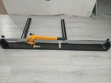 закрыть крышу: Ижарага берүү Кафель кескичтер