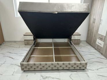 Kreveti: Tapacirani bračni krevet sa mehanizmom za podizanje i velikim — 4