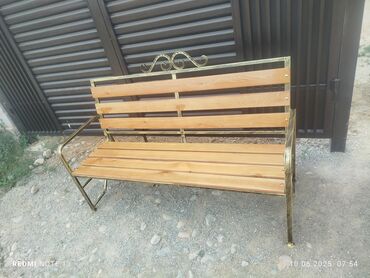 Скамейки: Скамейка Металл, Со спинкой, Без крыши — 6