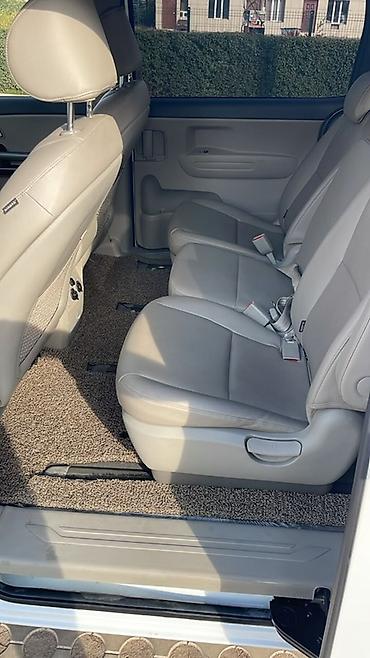 Kia: Kia Carnival: 2018 г., 2.2 л, Автомат, Дизель, Минивэн — 9