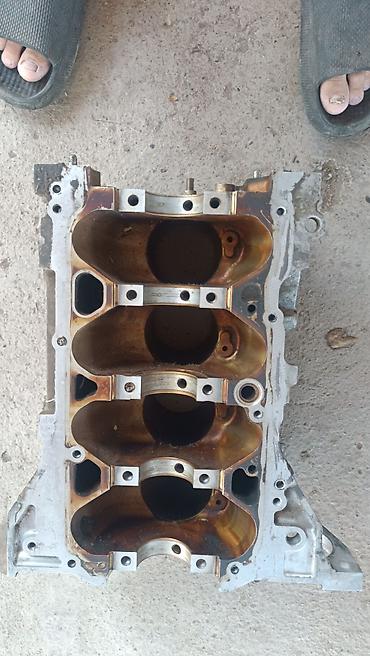 Sbor motorlar və silindr başlıqları: 1.8, 1.8 l, Benzin, 2011 il, İşlənmiş — 15