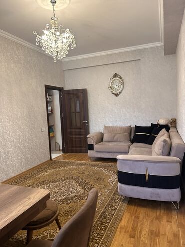 Uzunmüddətli kirayə mənzillər: Bileceri Kristal Abseronda 17/2 mertebesınde radnoy1 otaqlı menzil — 2