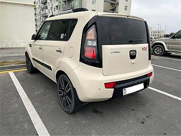 park maşnı: Kia Soul: 2 l | 2011 il Krossover — 9