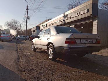 Mercedes-Benz: Mercedes-Benz E-Class: 1988 г., 3 л, Механика, Дизель, Седан