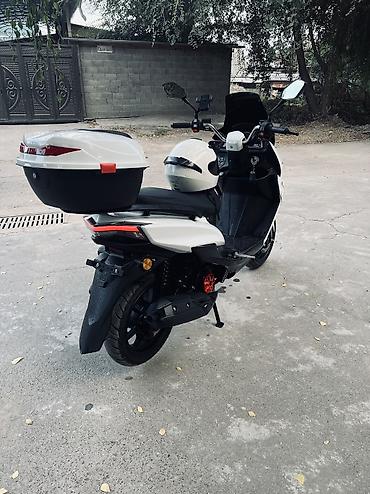 мото мапеь: Макси-скутер Yamaha, 200 куб. см, Бензин, Новый — 5