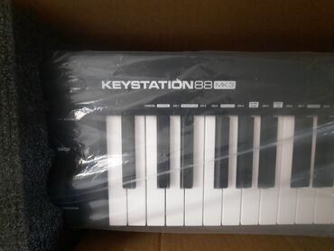 klaviş: Midi-klaviatura, M-Audio, Yeni, Ünvandan götürmə