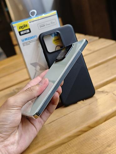 флагманский телефон: Xiaomi, 13, Новый, 256 ГБ, цвет - Зеленый, 1 SIM, 2 SIM — 5