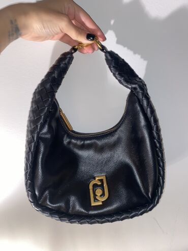 zenska kozna torba exclusive: Liu Jo trendi torba, kupljena u F&F moguce licno preuzimanje u
