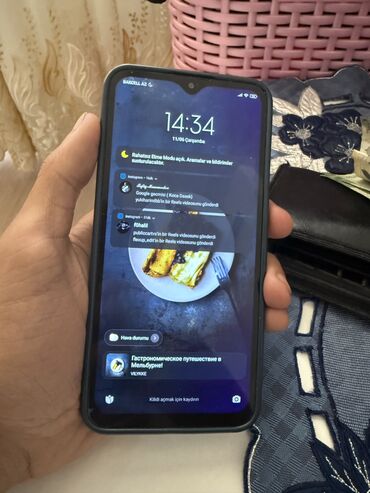 сколько стоит playstation 1: Xiaomi Redmi 8, 64 ГБ, цвет - Голубой, 
 Отпечаток пальца, Беспроводная зарядка, Сенсорный