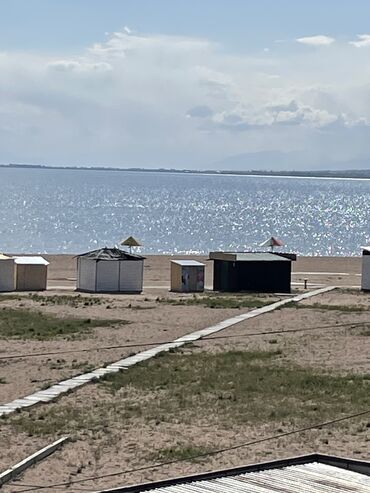 Иссык-Куль 2025: Квартира, квартира аренда «Взморье» квартиры люкс первая береговая квартира цена варьируется от сезона ЦО Кыргызское взморье, Бостери, Бассейн, Охраняемая территория, Парковка, стоянка — 9