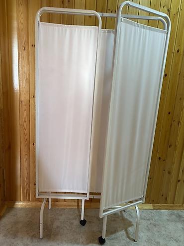 qara su dasi satilir: Tibbi və ya kosmetoloji istifadə üçün paravan/separatordur. Ağ rəngli — 1