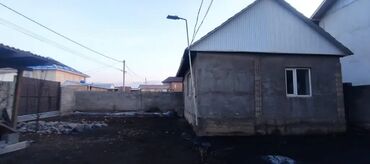 дом село ала тоо: Времянка, 60 м², 3 комнаты, Собственник, Старый ремонт