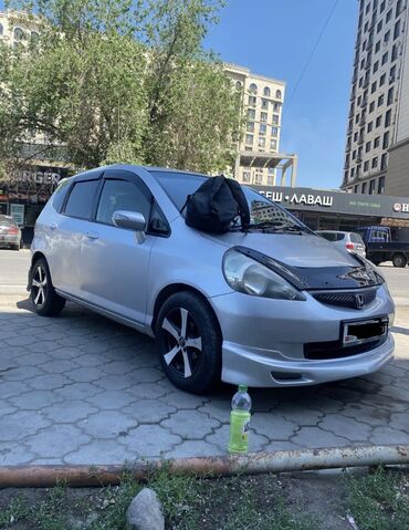 автомобиль хонда фит: Honda Fit: 2003 г., 1.3 л, Вариатор, Бензин, Хетчбек