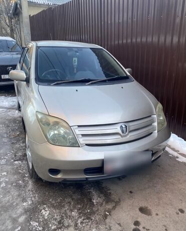 Toyota: Toyota ist: 2003 г., 1.5 л, Автомат, Бензин, Хэтчбэк