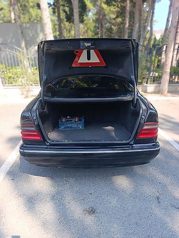 opel astra 1994: Mercedes-Benz 270: 2.7 l | 2001 il Sedan — 4