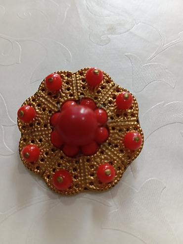 palto: Qızılı rəngli vintage brosa – korallı bəzəkli Винтажная брошь — 1