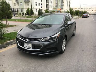 cruze 18: Chevrolet Cruze: 1.4 l | 2017 il 164000 km Hetçbek