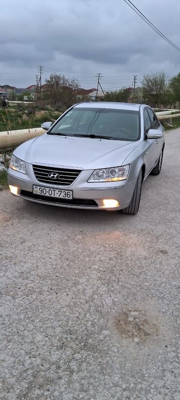 hunday elentra: Hyundai Sonata: 0.2 l | 2009 il Sedan