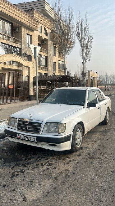 Mercedes-Benz: Mercedes-Benz W124: 1990 г., 2.3 л, Механика, Бензин, Седан