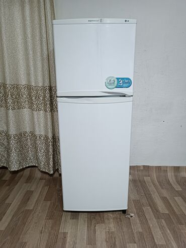 Холодильники: Холодильник LG, Б/у, Двухкамерный, No frost, 60 * 150 * 60