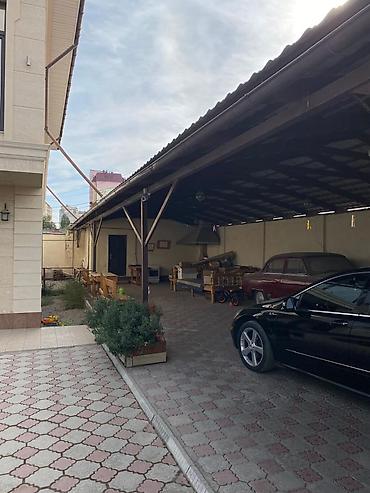 Долгосрочная аренда домов: 285 м², 6 комнат — 4