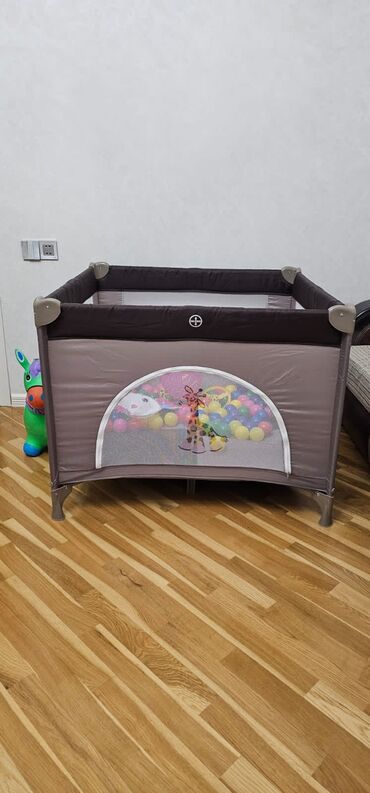 Yemək masaları, oturacaqları: Aygün☀️Manej 100 azn tecili satilir demek olar hec istifade