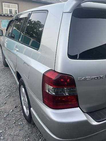 Toyota Kluger: 2005 г., 2.4 л, Автомат, Газ, Кроссовер at lalafo.kg — 9 Toyota Kluger: 2005 г., 2.4 л, Автомат, Газ, Кроссовер — 9