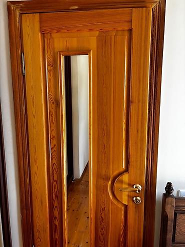 plintuslar: İç qapılar – təbii şam ağacından, şüşəli model - Material: massiv şam — 3