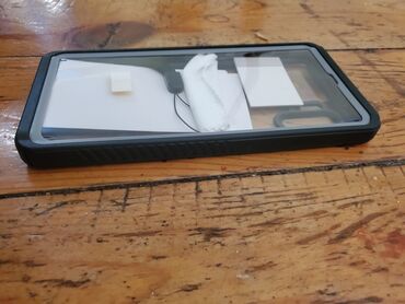 Чехлы: Продаю чехол силиконовый водонепроницаемый на Samsung Galaxy Note 9 и at lalafo.kg — 2 Чехлы: Продаю чехол силиконовый водонепроницаемый на Samsung Galaxy Note 9 и — 2