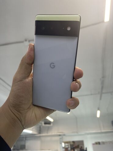 Google: Google Pixel 6, Б/у, 256 ГБ, цвет - Белый, 1 SIM, eSIM