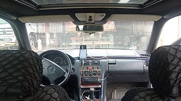 Mercedes-Benz: Mercedes-Benz E‑Class (W210) sedan - Kuzov: sedan, gümüşü rəng - — 5