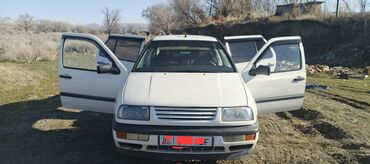 Volkswagen: Volkswagen Vento: 1993 г., 1.6 л, Механика, Бензин, Седан — 7