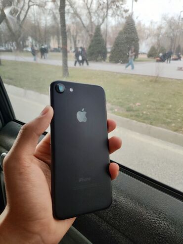 Apple iPhone: IPhone 7, Б/у, 32 ГБ, Черный, 78 % — 3