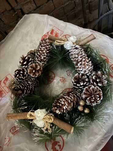 прихожка буу: Продаю новогодние игрушки цена 500с Венок 450 Свечи 100 Бакалы150за