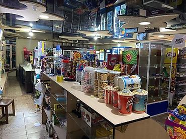 beta stores: Только ПРОДАЖА!!! ПРОДАЮ магазин с арендаторами, 100кв. М + сан. Узел — 10