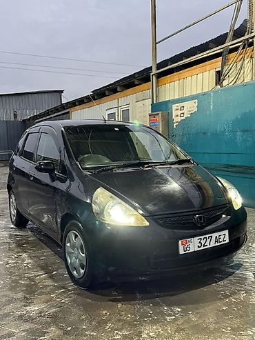 Honda Fit: 2002 г., 1.3 л, Автомат, Бензин, Хэтчбэк