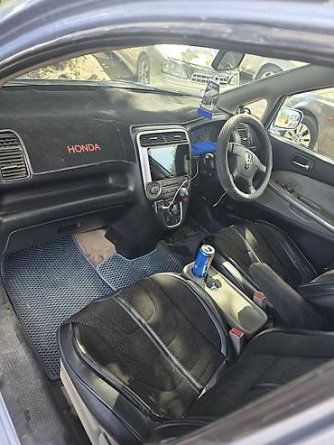крышка багажник аккорд: Honda Stream: 2003 г., 2 л, Автомат, Бензин, Минивэн — 5