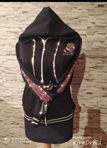 Ev geyimləri, pijamalar: Kostyum original Philip plein brendidir,Italiyadan almisham,tezedir — 24