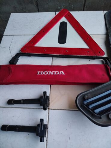Другие детали салона: Знак в багажник на mercedes 140 кабан знак honda accord так в багажник