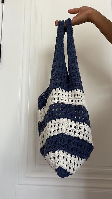 летние кроссы: 💙 Сине-белая сумка-шоппер (в полоску) — 500 сом. Очень вместительная — 2