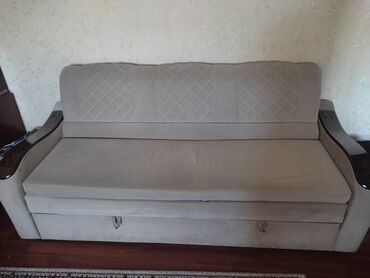 раскладной диван с креслом: Диван-кровать, цвет - Бежевый, Б/у