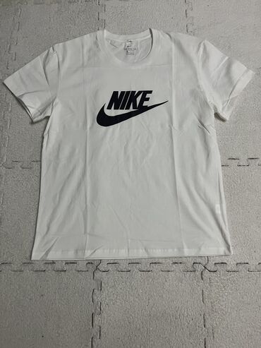 футболки мужской: Футболка L (EU 40), цвет - Белый