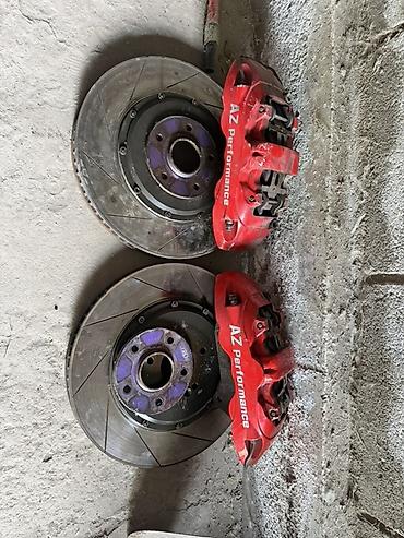 brembo gold: Пара передних тормозных механизмов AZ Performance. Состав комплекта — 1