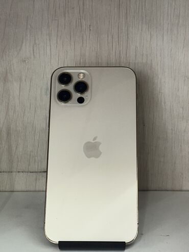 Apple iPhone: IPhone 12 Pro, Б/у, 256 ГБ, Золотой, Защитное стекло, Чехол, 94 %