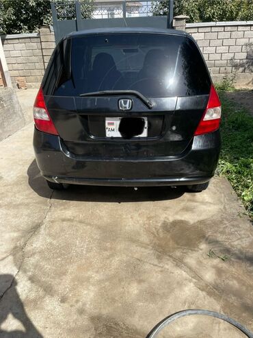 топливный фильтр фит: Honda Fit: 2001 г., 1.3 л, Вариатор, Бензин, Хэтчбэк