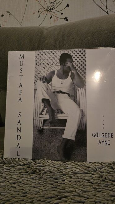 Vinil vallar: Vinil val, Pop, 2025 il, Pulsuz çatdırılma lalafo.az -da Vinil vallar: Vinil val, Pop, 2025 il, Pulsuz çatdırılma