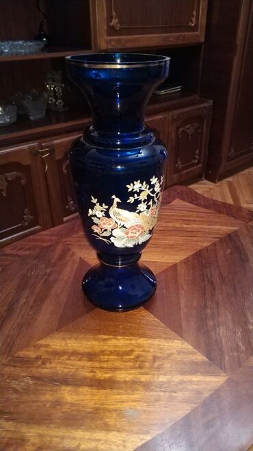 ваза напольная стеклянная высокая без узора: Vaza. Hundurluyu 36 sm